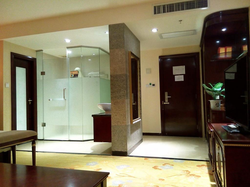 Guangzhou Li Gang Hotel 광저우 객실 사진